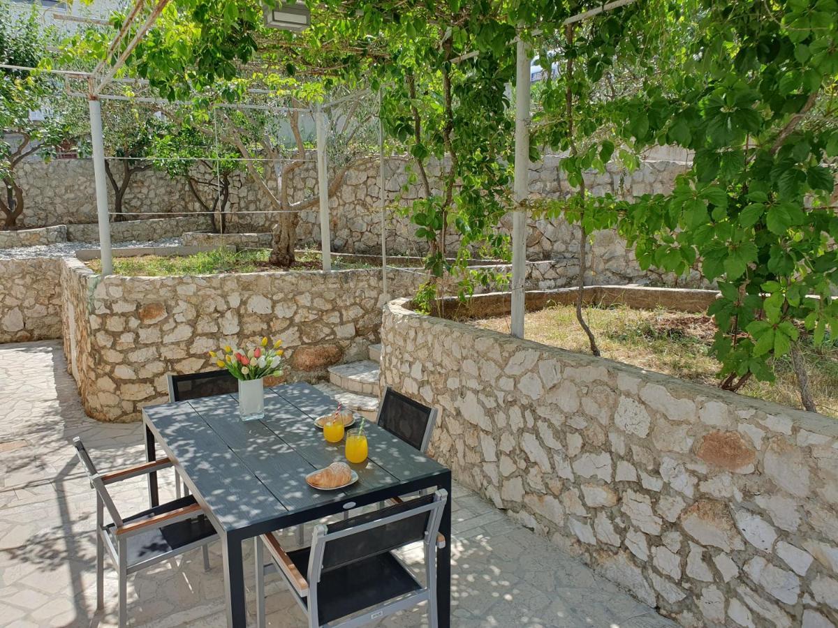 Apartment Zvjezdana Trogir Buitenkant foto